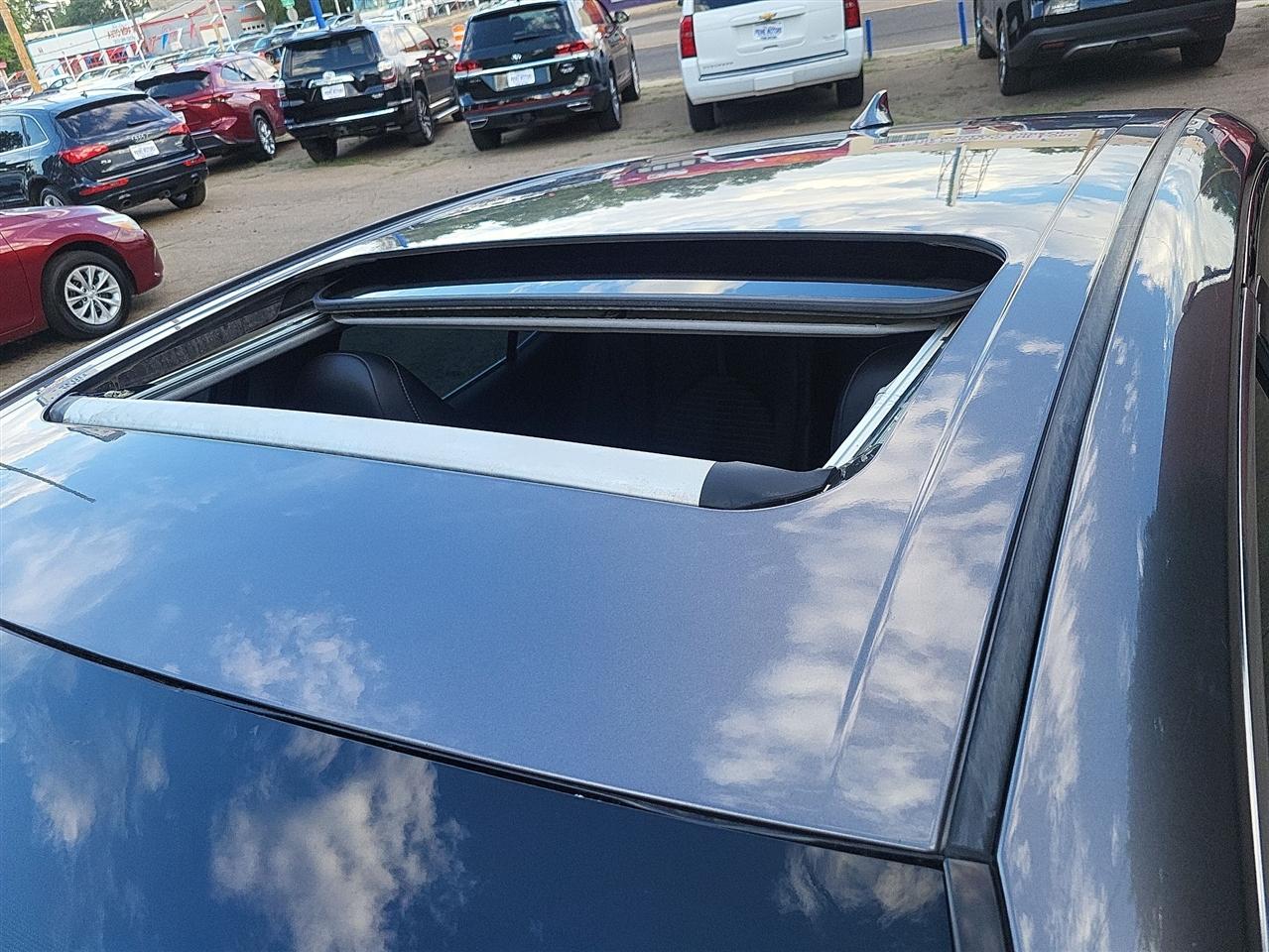 Toyota Camry SE 2020