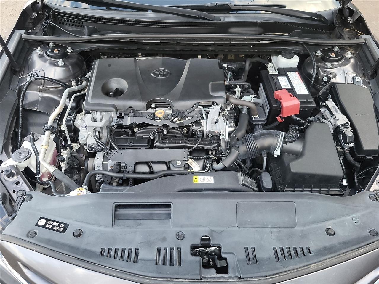 Toyota Camry SE 2020