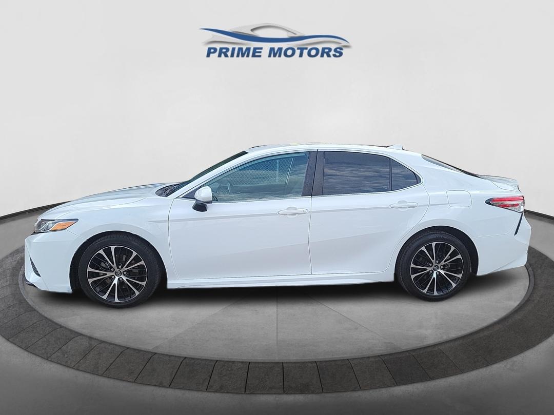 2020 Toyota Camry SE