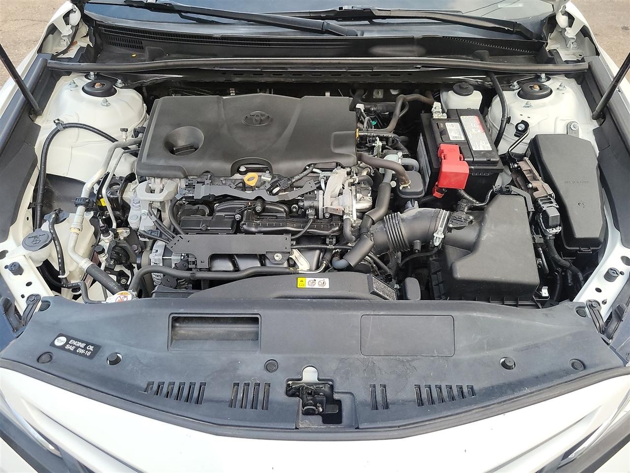 Toyota Camry SE 2020