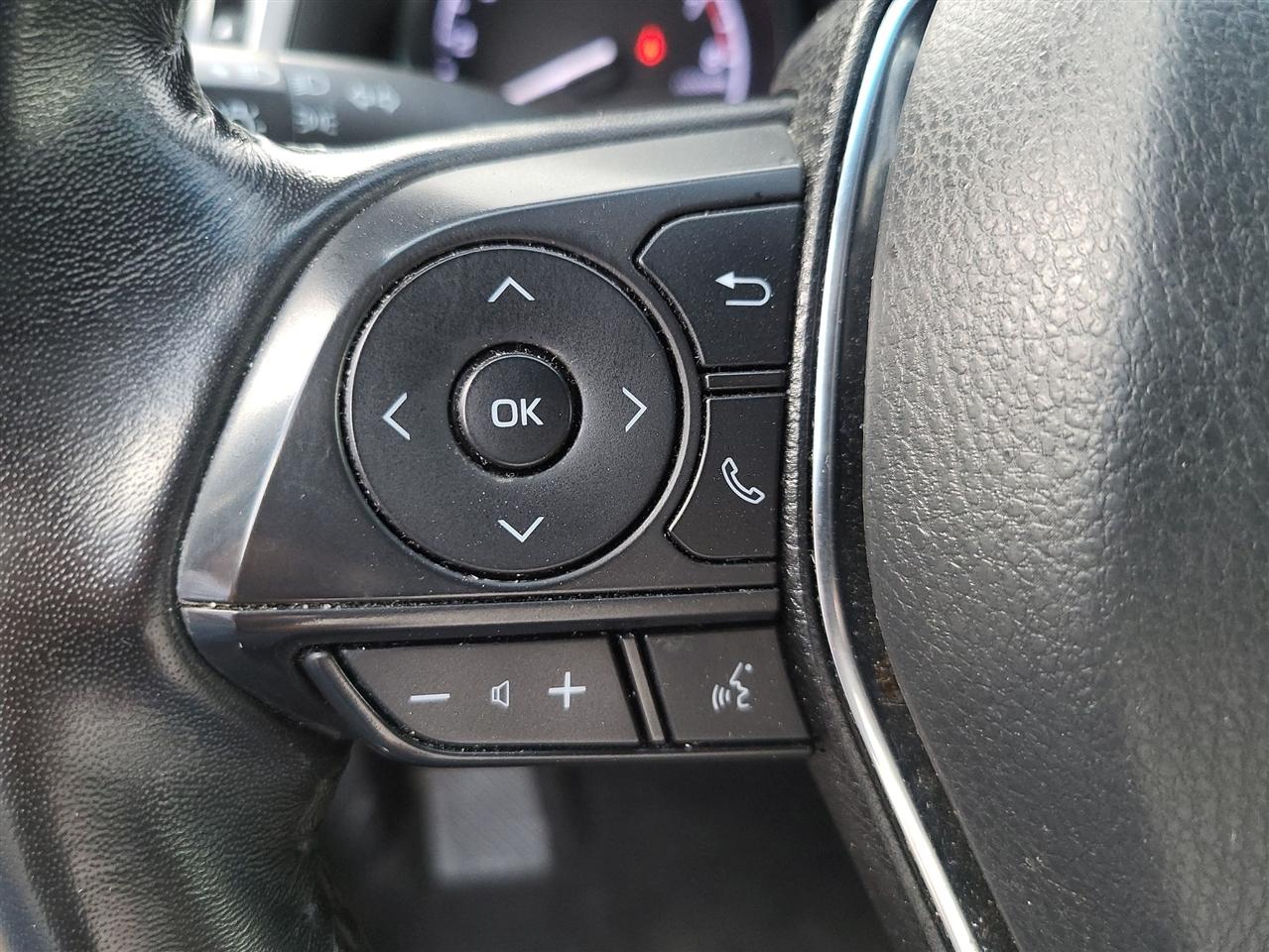 Toyota Camry SE 2020