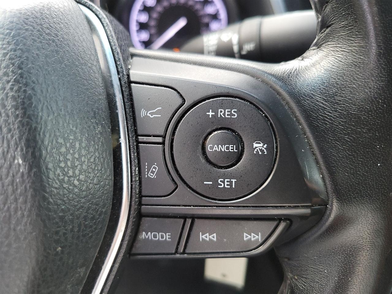 Toyota Camry SE 2020