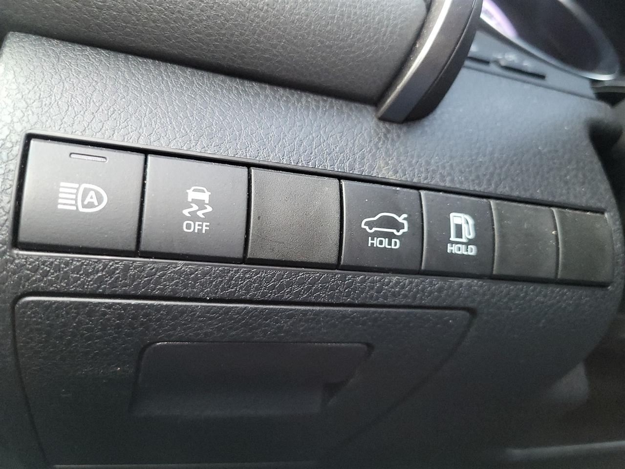 Toyota Camry SE 2020