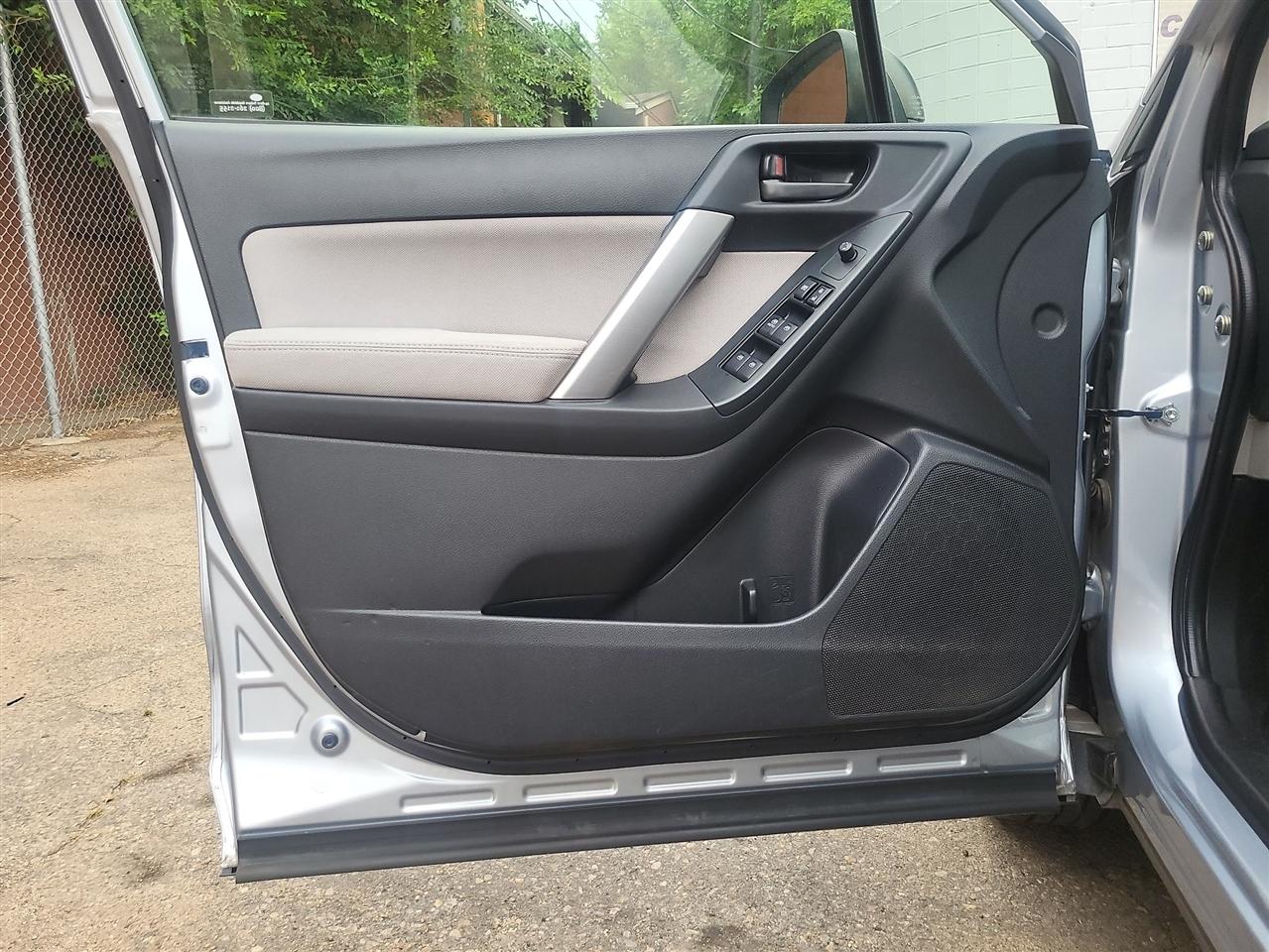 Subaru Forester 2.5i Premium 2015