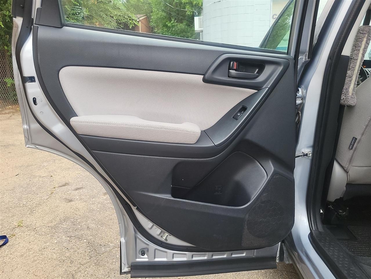 Subaru Forester 2.5i Premium 2015