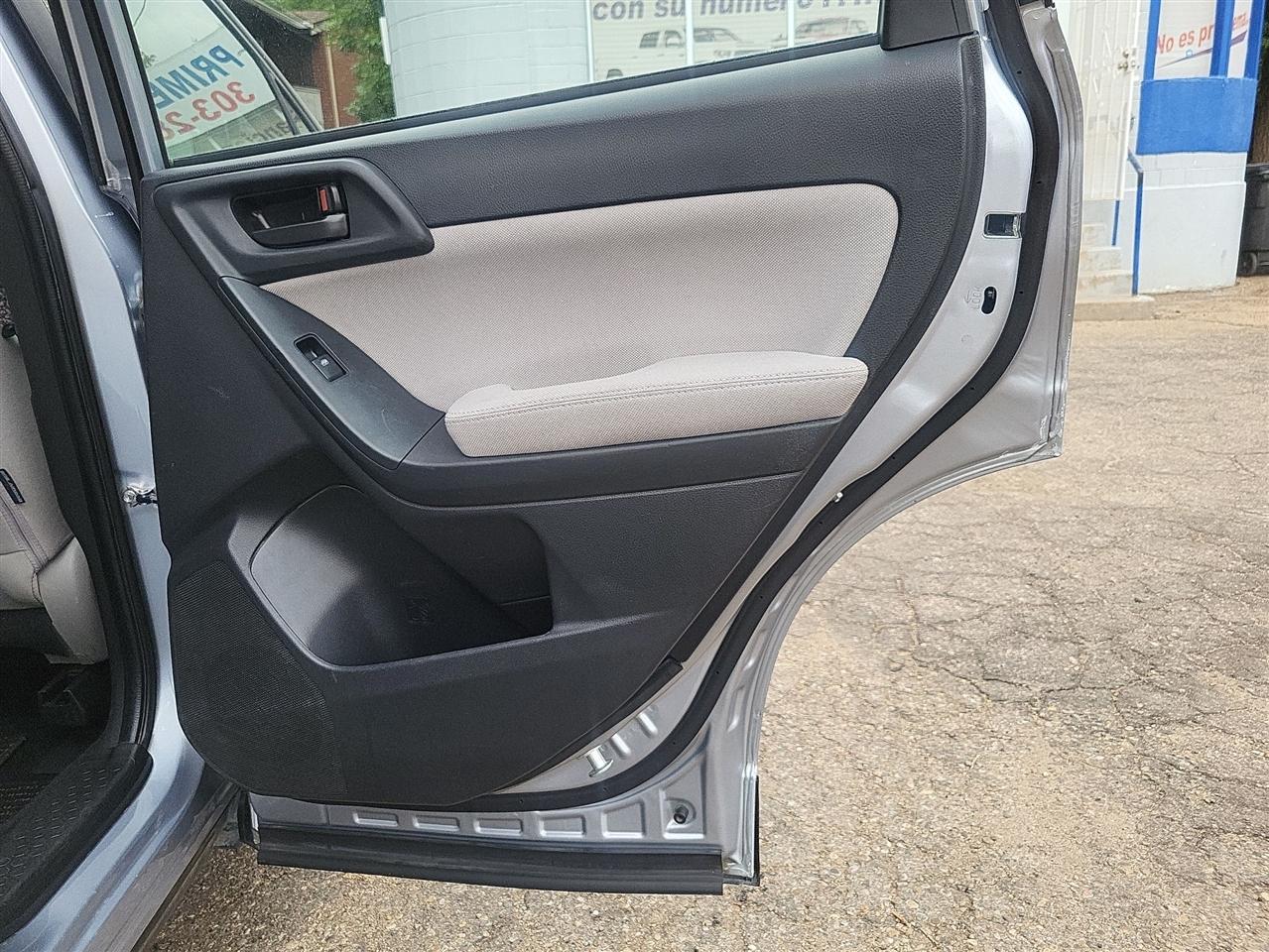 Subaru Forester 2.5i Premium 2015