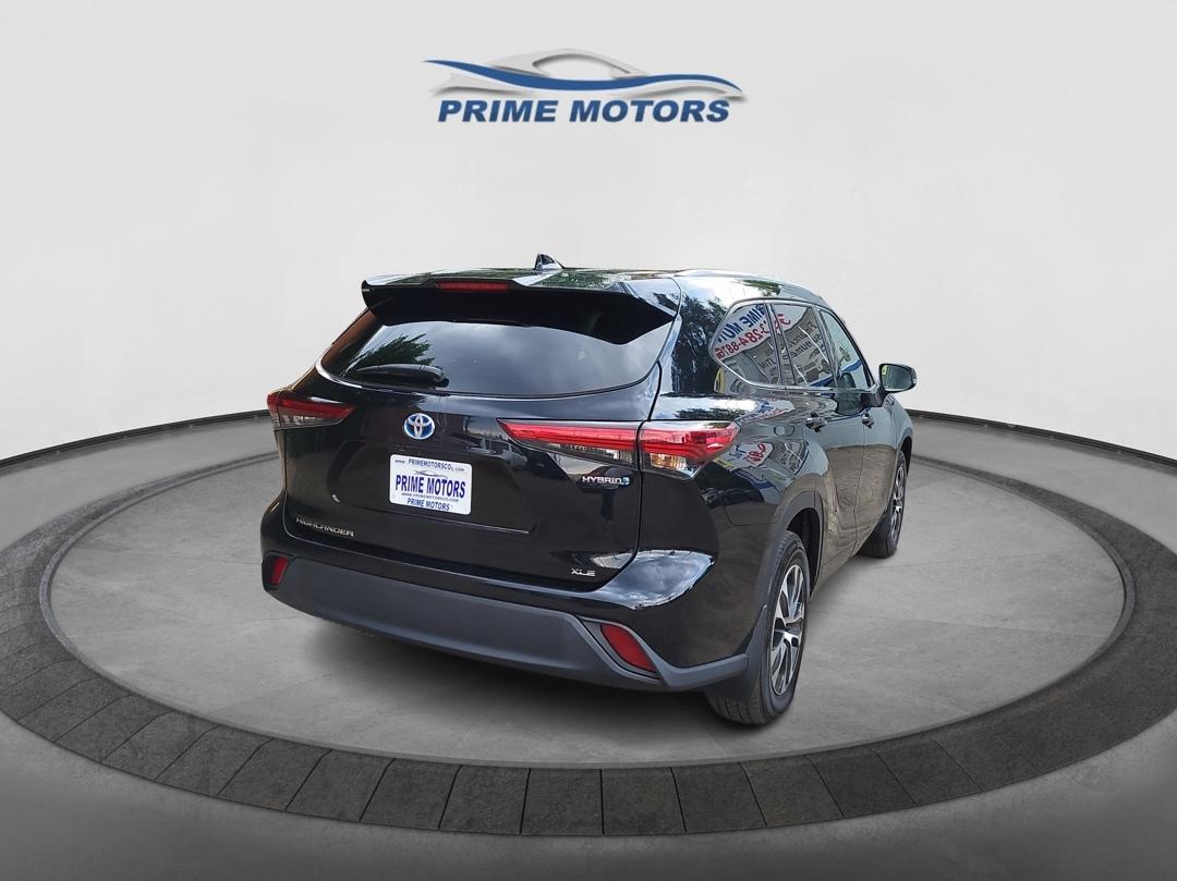 Toyota Highlander Hybrid  2022