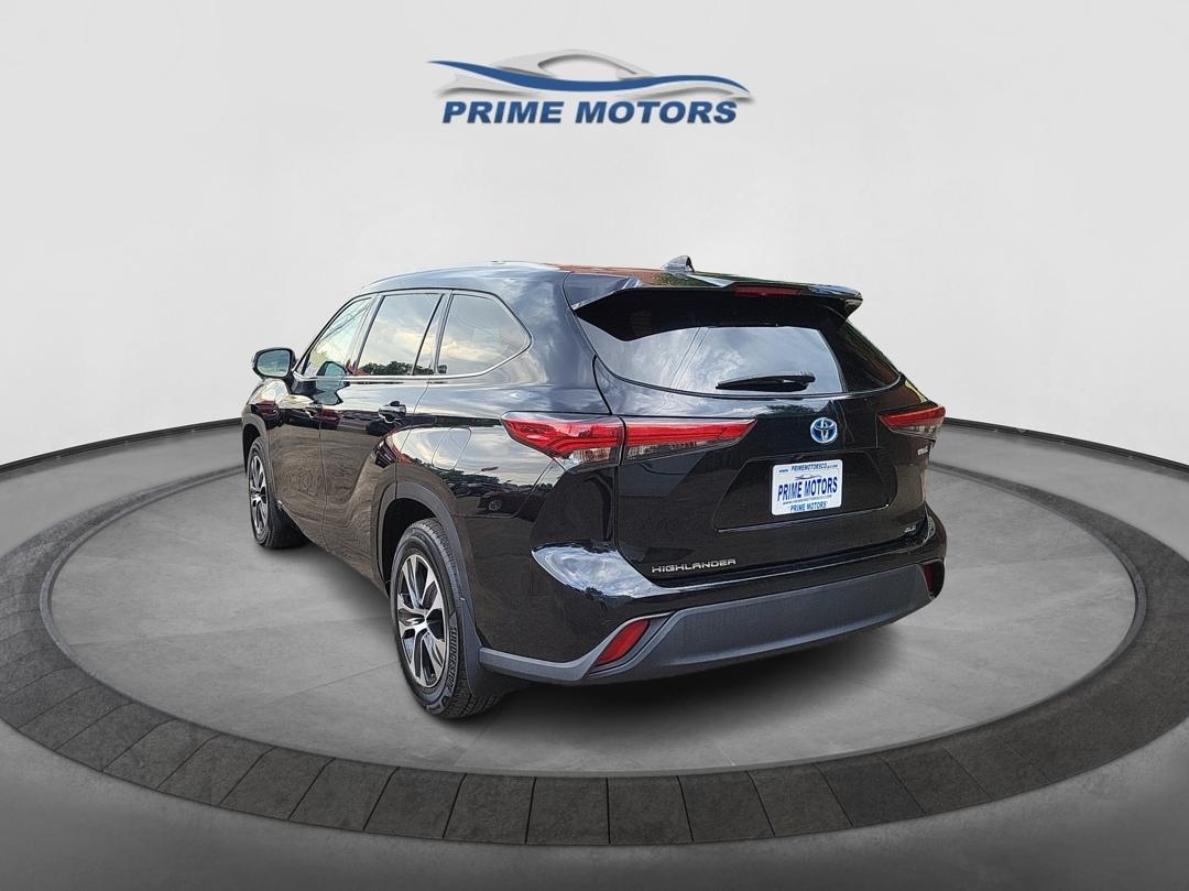 Toyota Highlander Hybrid  2022