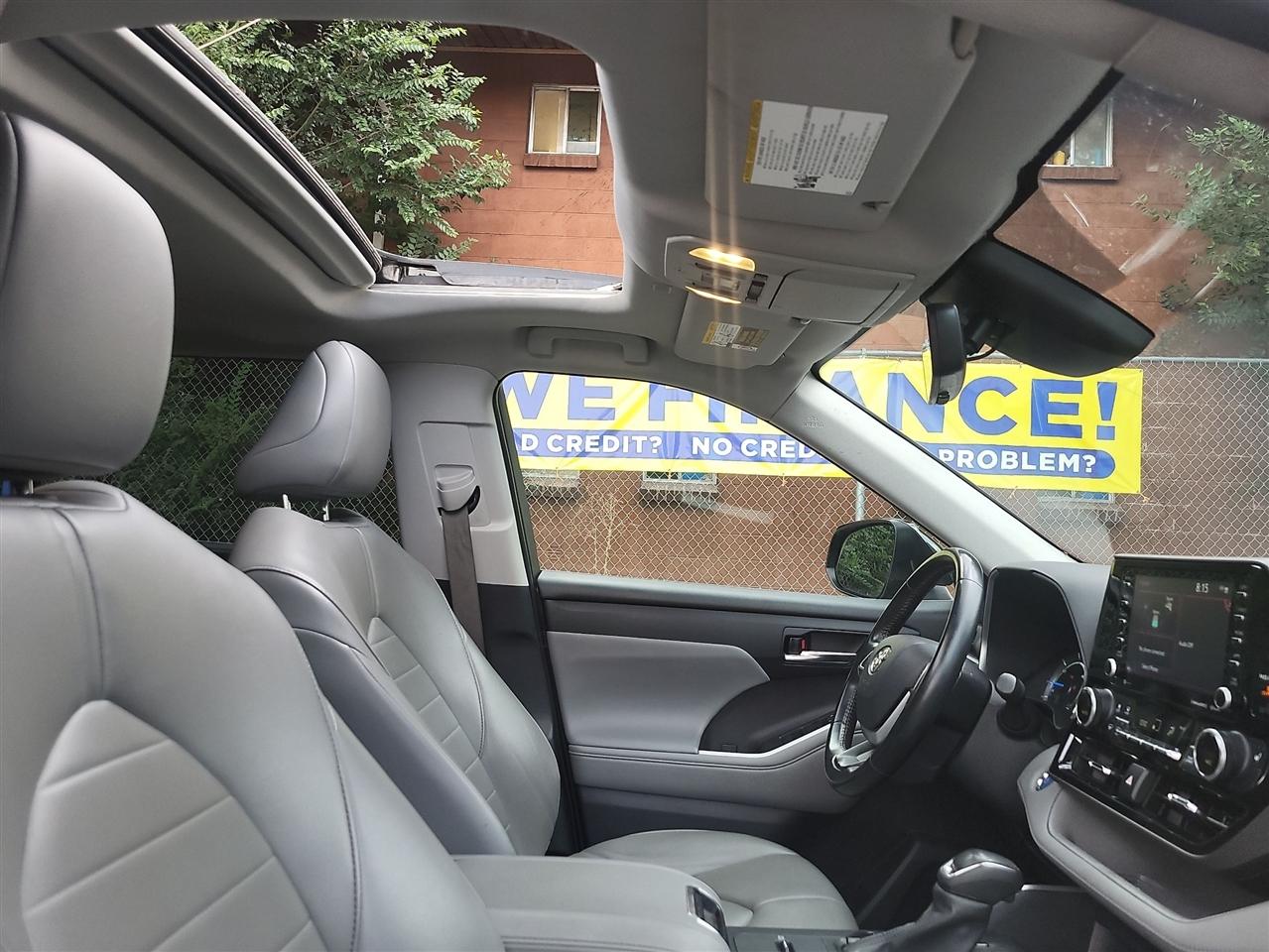 Toyota Highlander Hybrid  2022