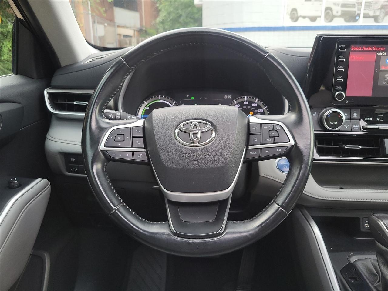 Toyota Highlander Hybrid  2022