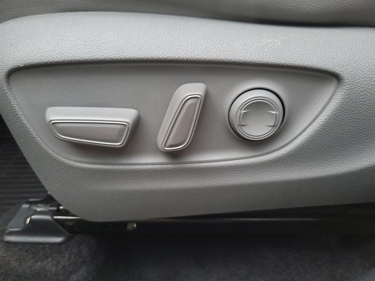 Toyota Highlander Hybrid  2022