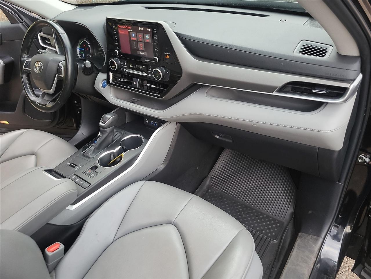 Toyota Highlander Hybrid  2022