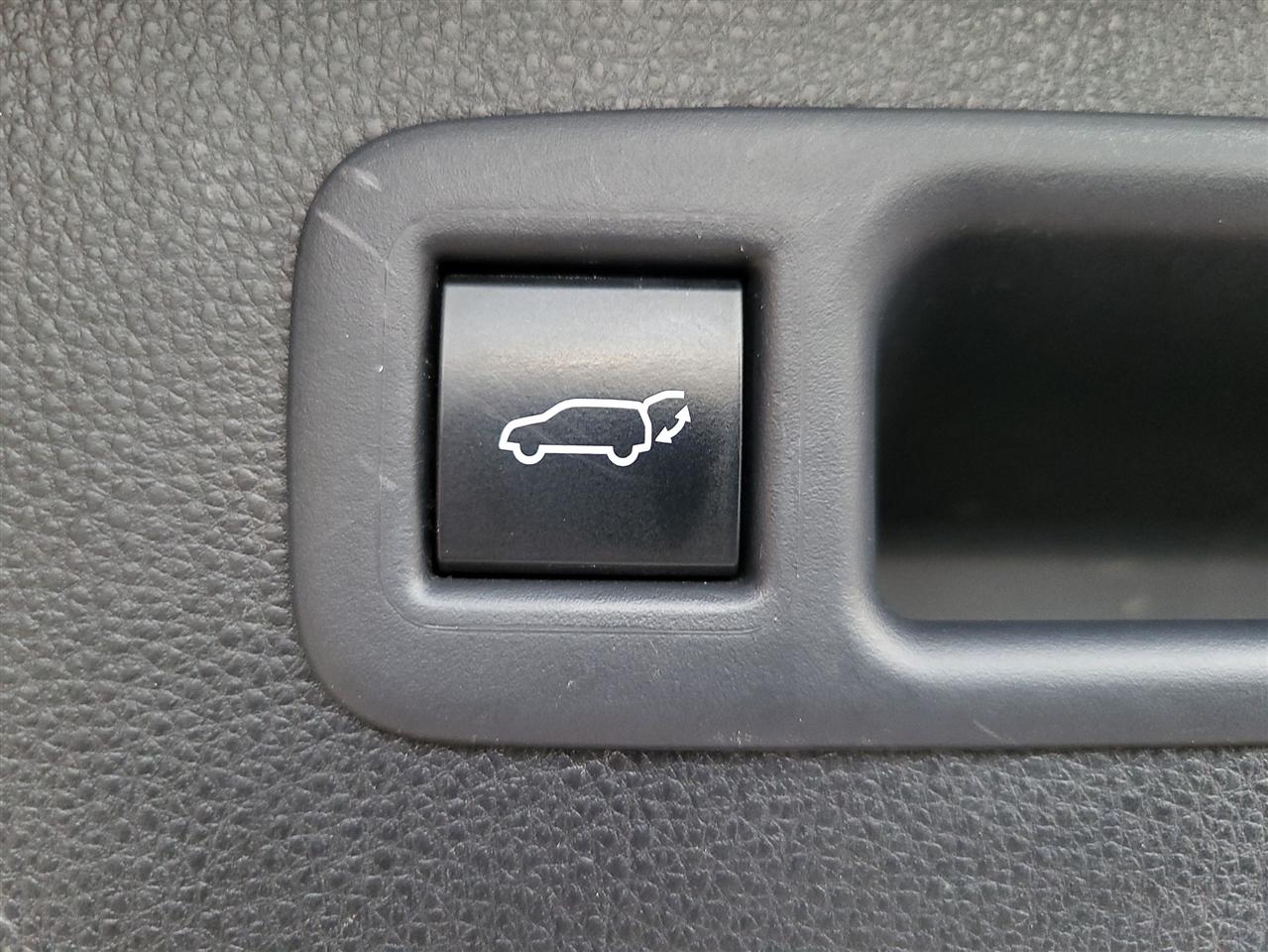 Toyota Highlander Hybrid  2022