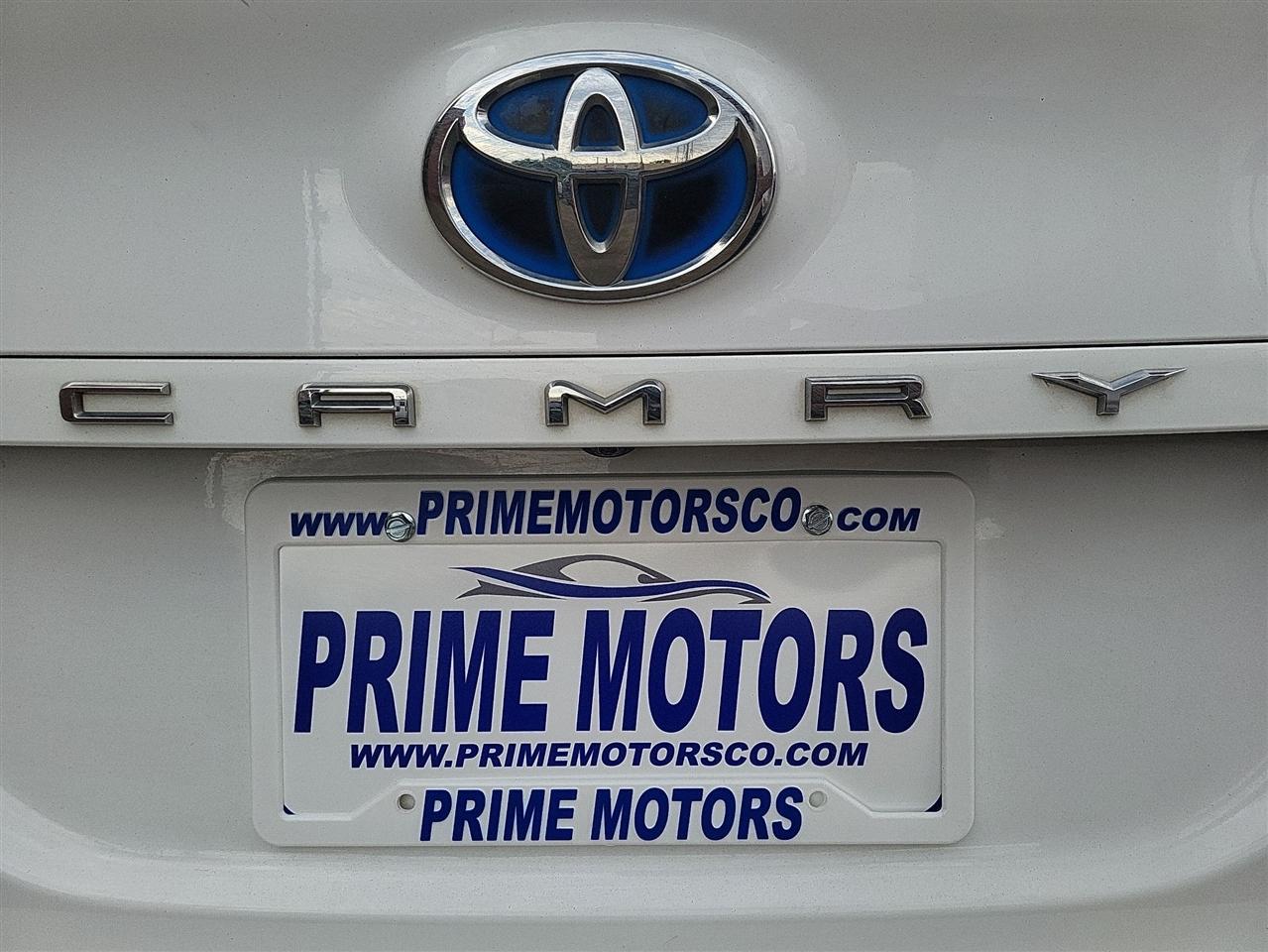 Toyota Camry Hybrid LE 2018