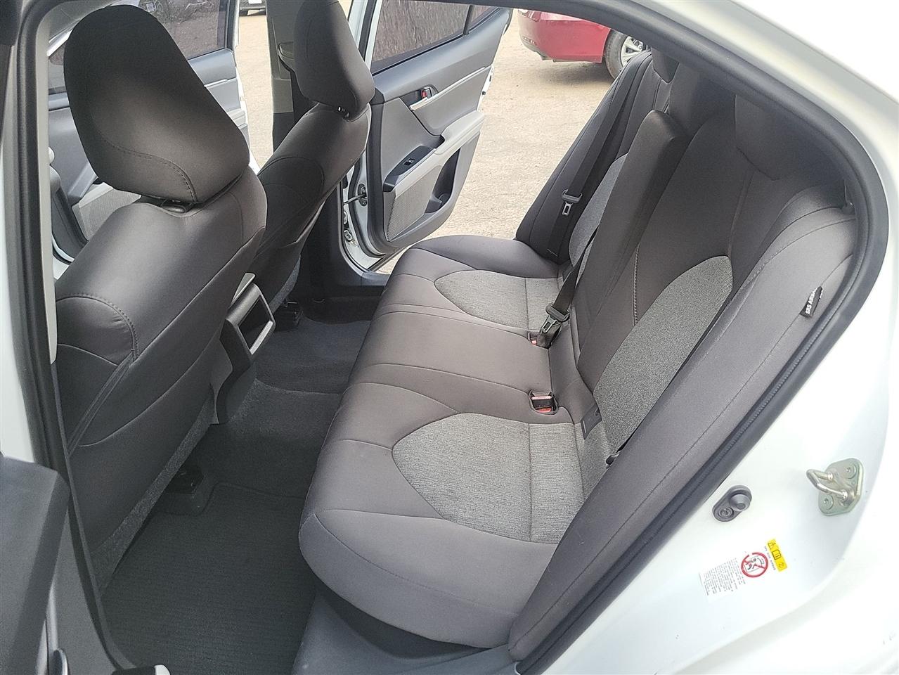Toyota Camry Hybrid LE 2018