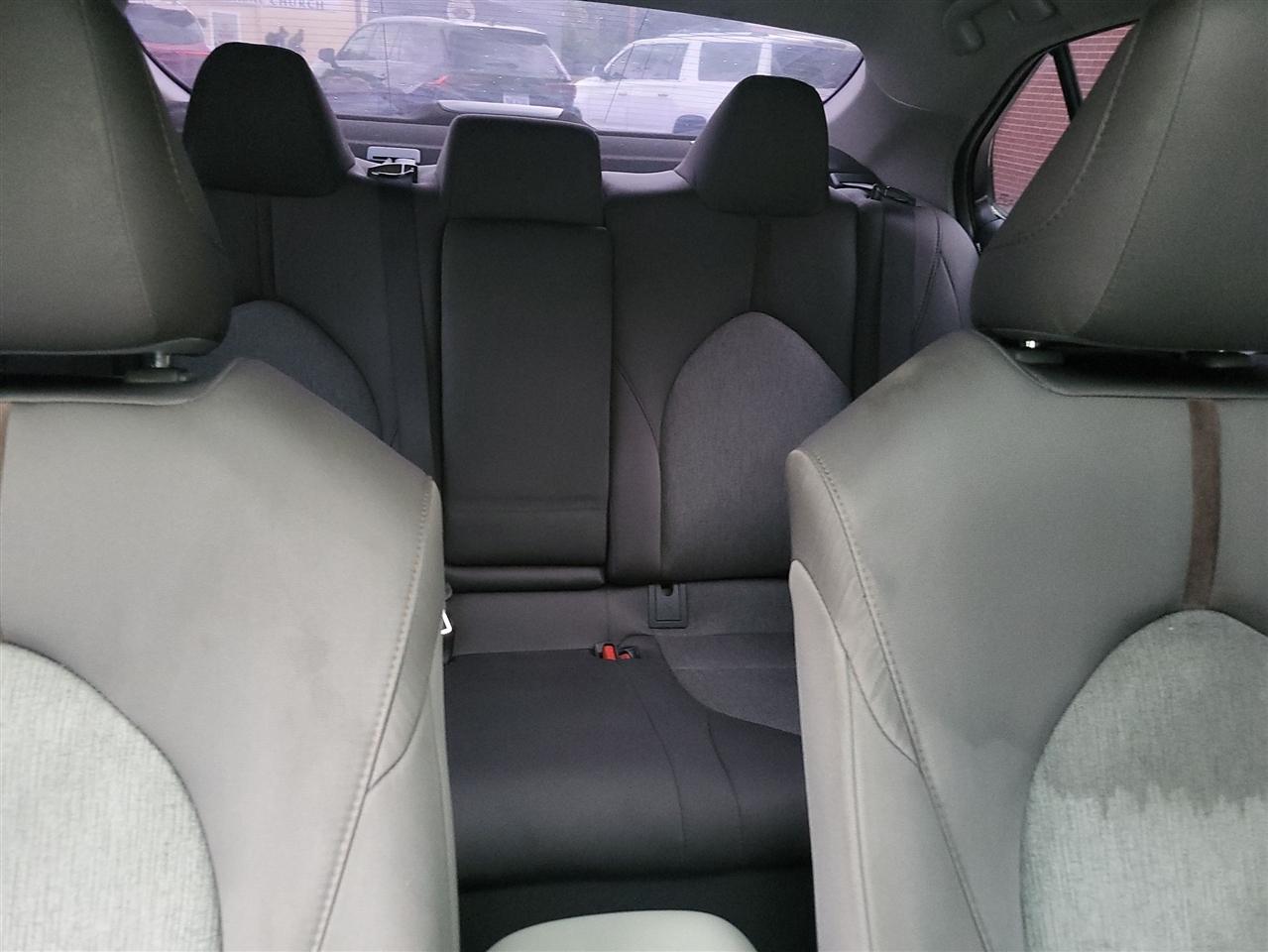 Toyota Camry Hybrid LE 2018