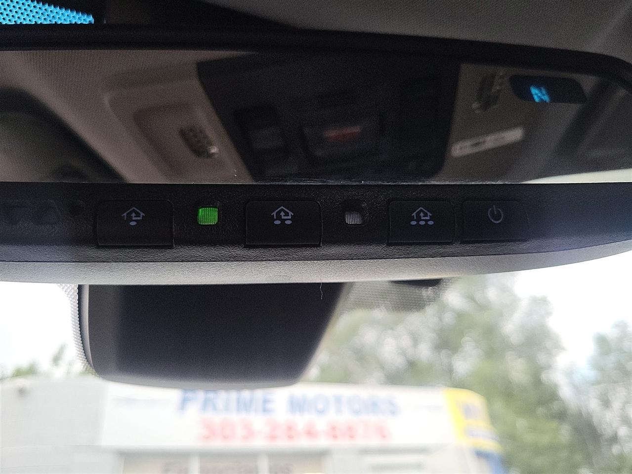 Toyota Camry Hybrid LE 2018