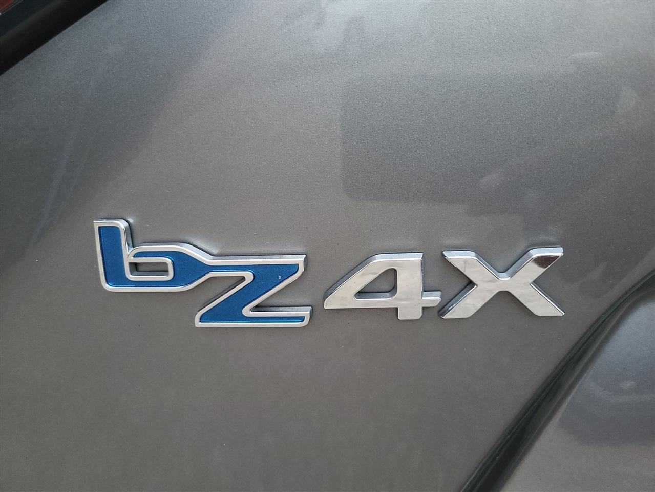Toyota BZ4X XLE AWD 2023
