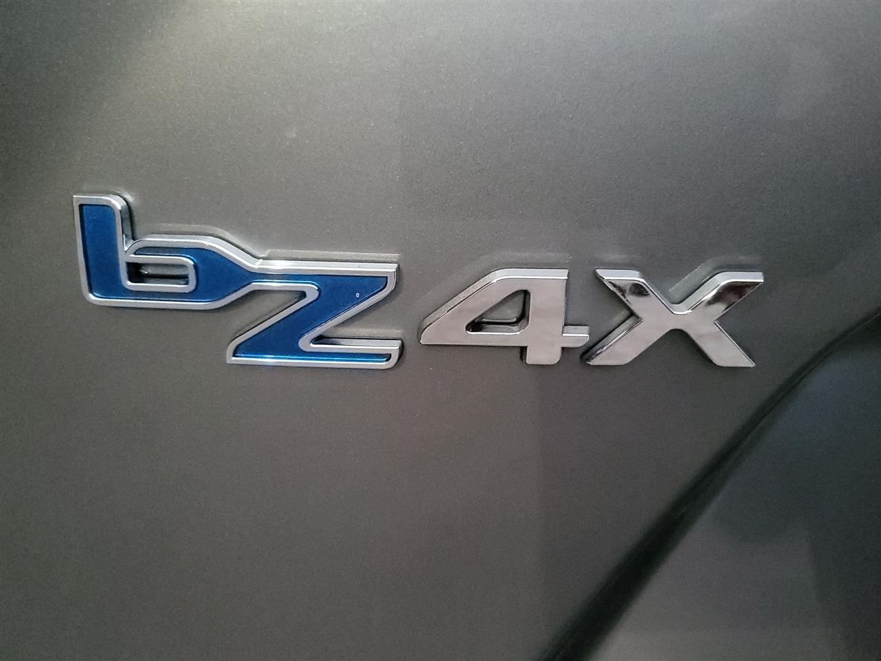 Toyota BZ4X XLE AWD 2023