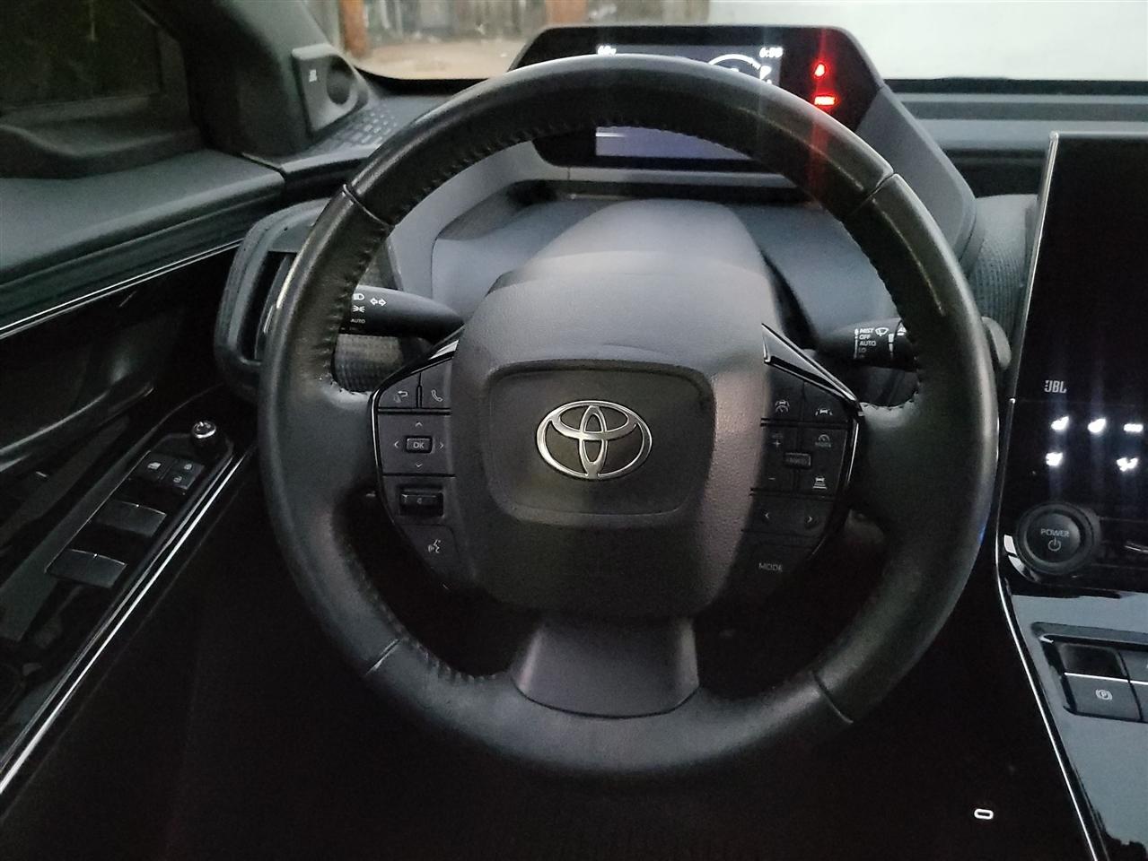 Toyota BZ4X XLE AWD 2023