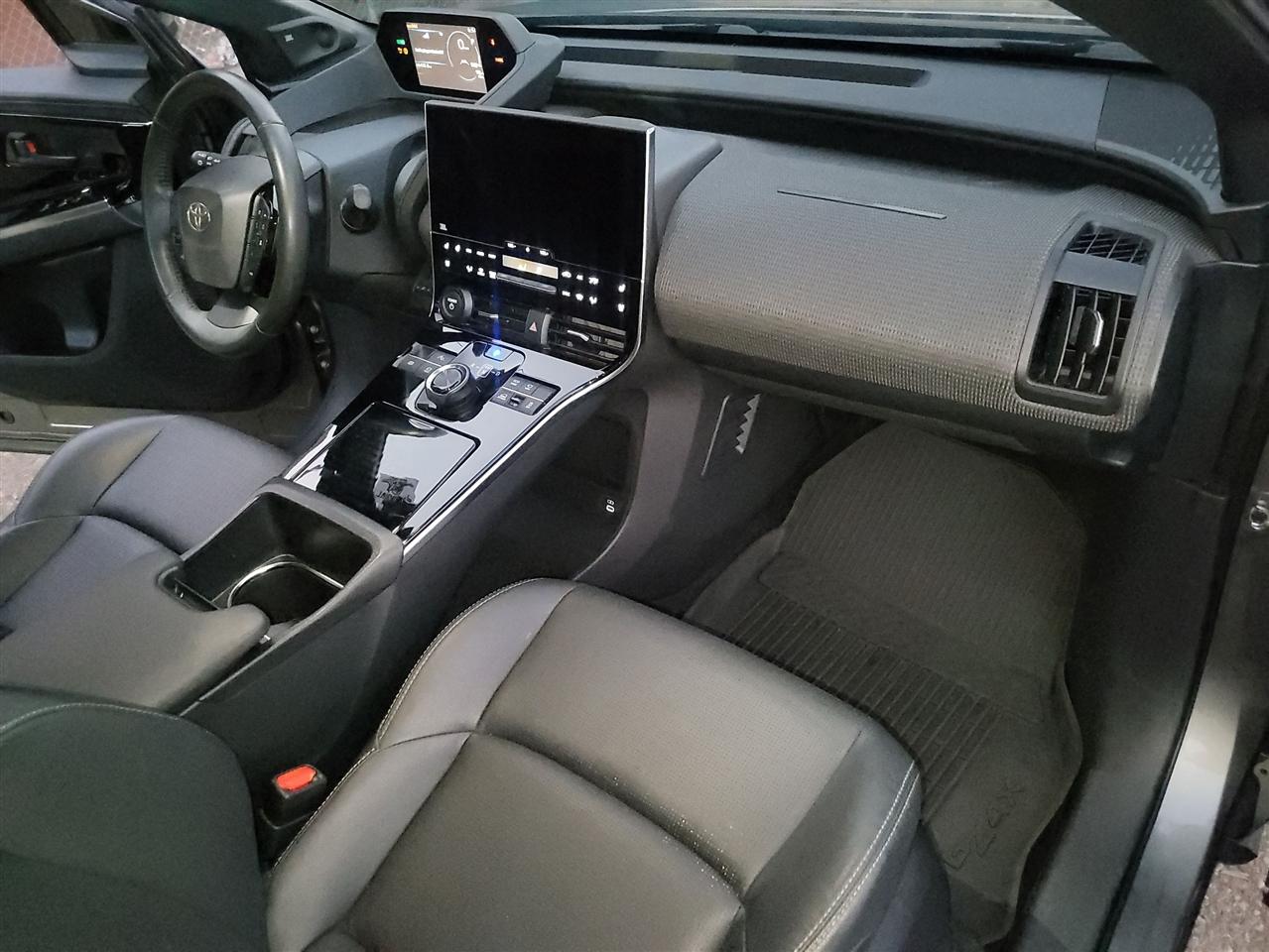 Toyota BZ4X XLE AWD 2023