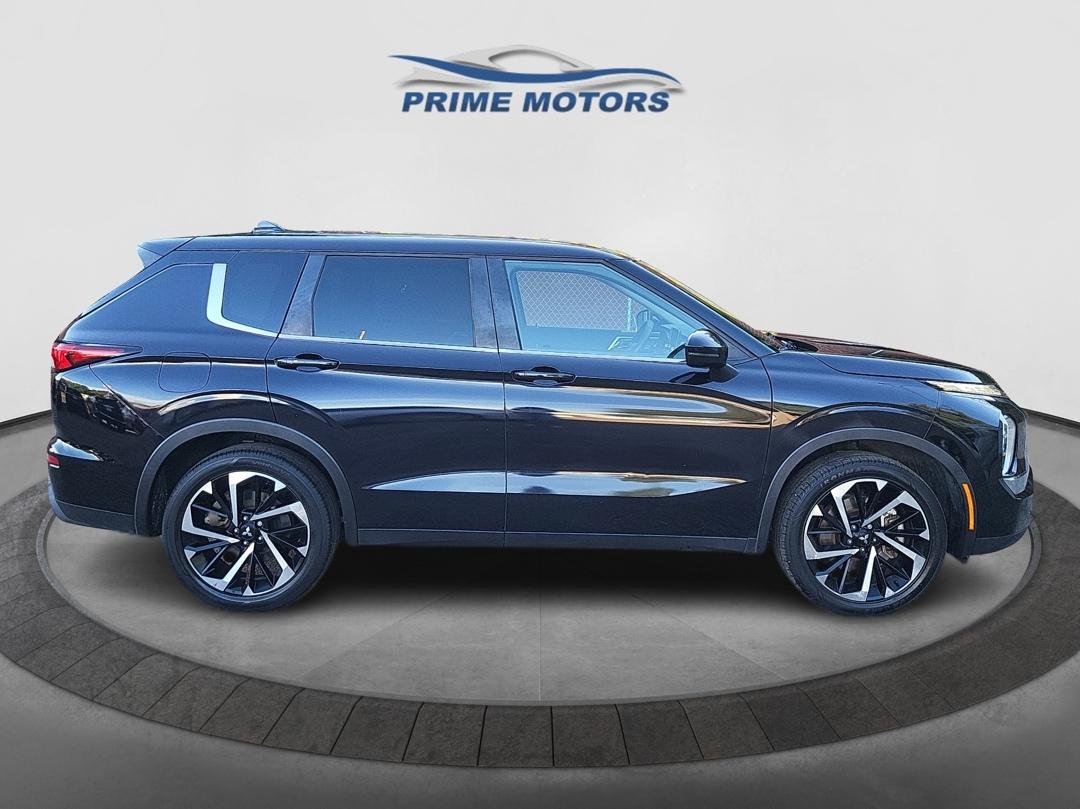 Mitsubishi Outlander ES 2WD 2022