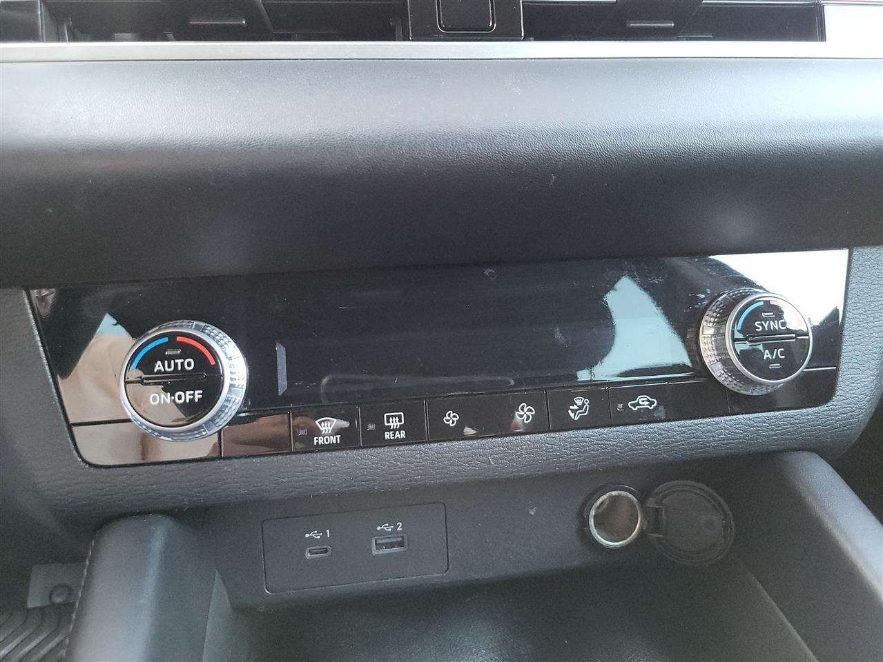 Mitsubishi Outlander ES 2WD 2022