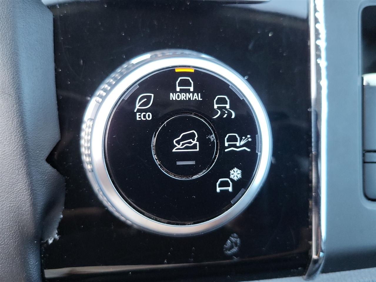 Mitsubishi Outlander ES 2WD 2022