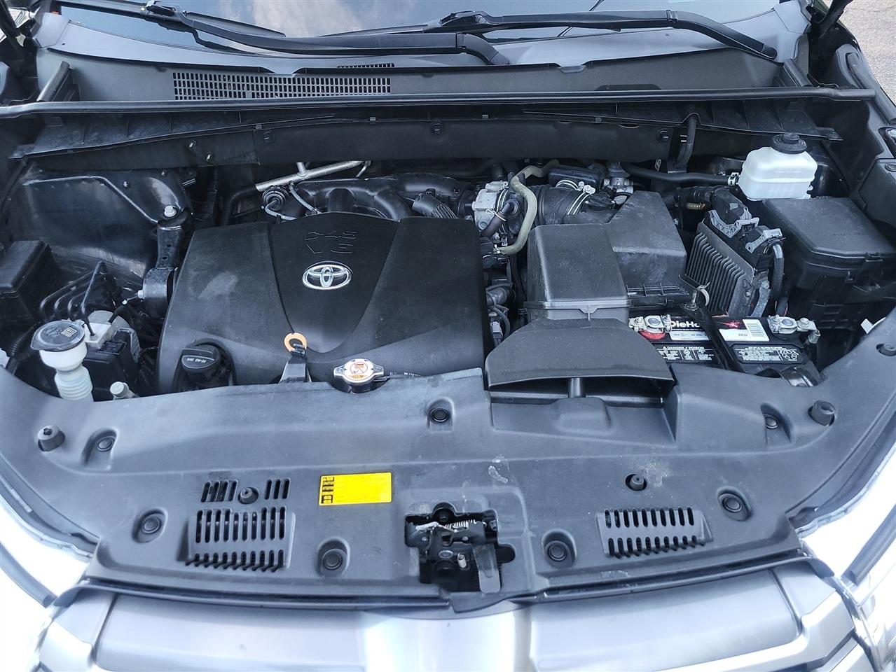 Toyota Highlander LE Plus AWD V6 2019