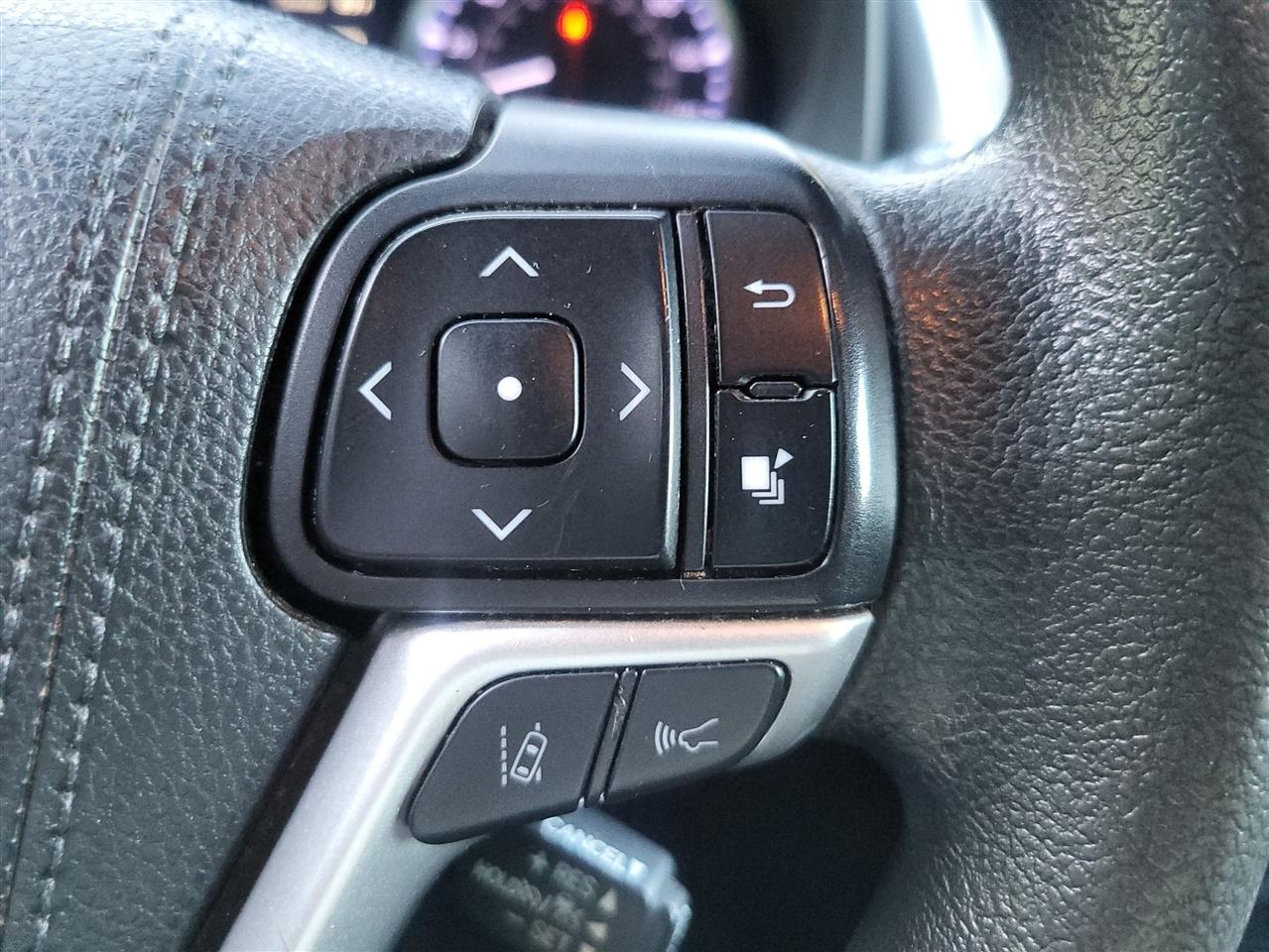 Toyota Highlander LE Plus AWD V6 2019