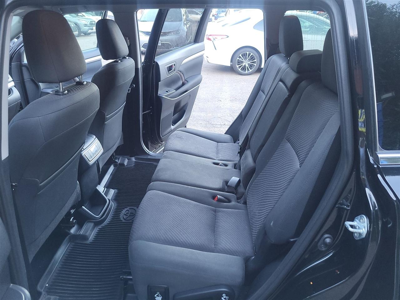Toyota Highlander LE Plus AWD V6 2019