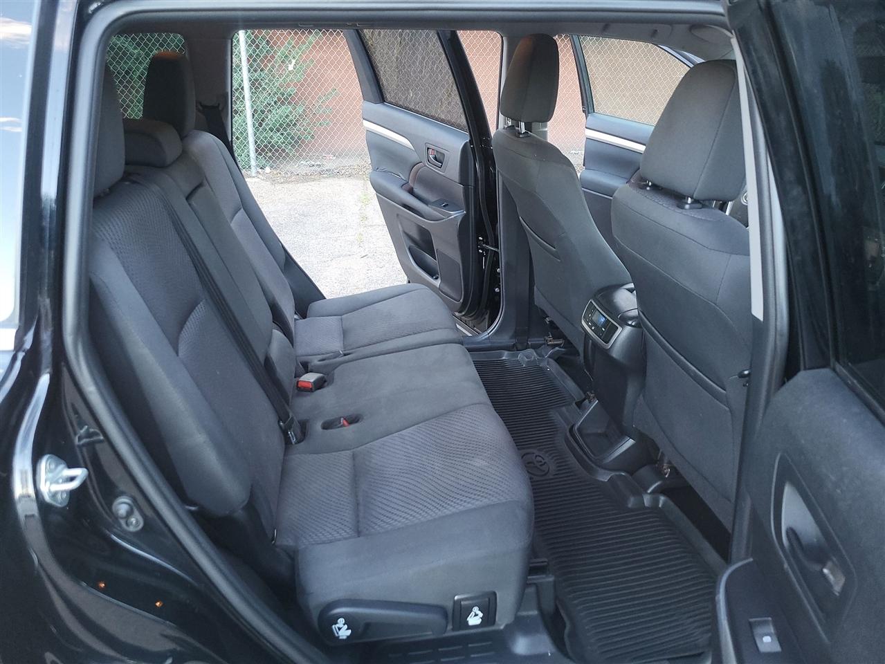 Toyota Highlander LE Plus AWD V6 2019