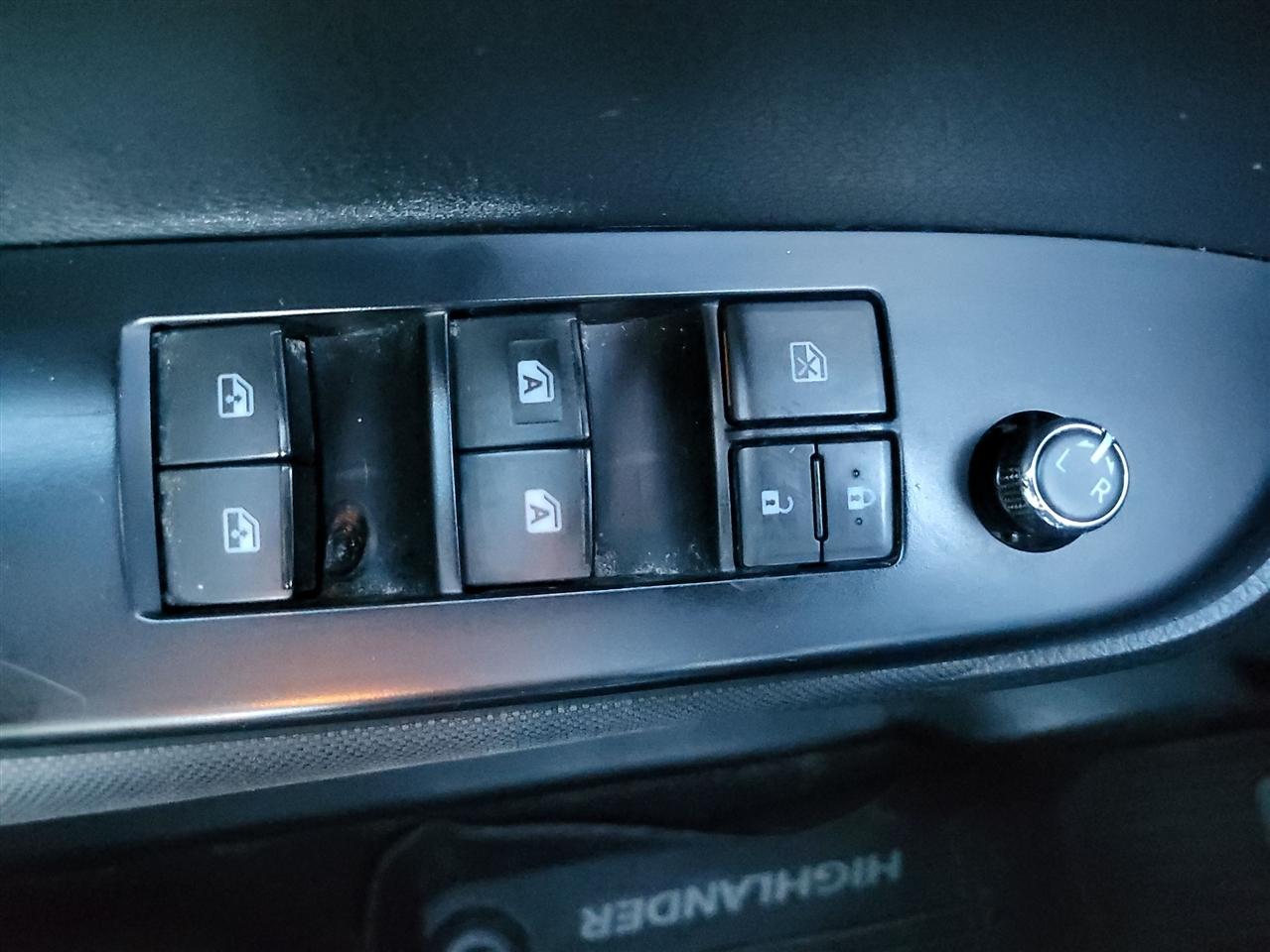 Toyota Highlander LE Plus AWD V6 2019