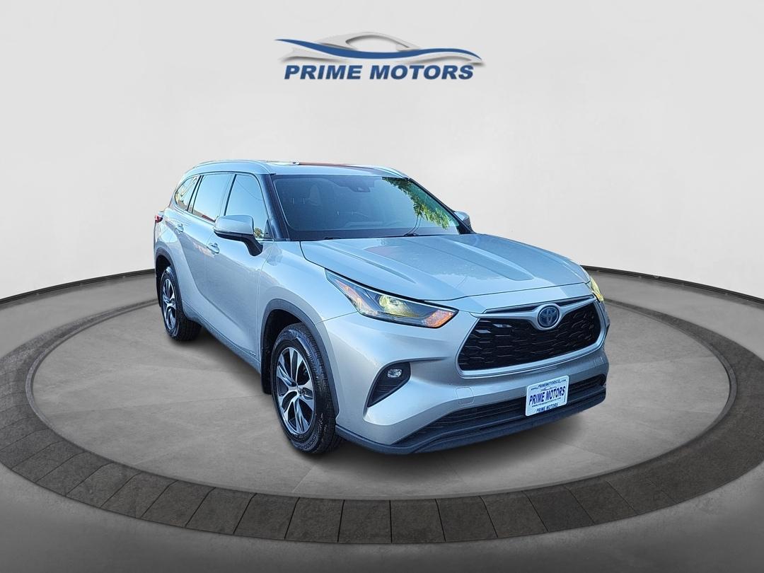 Toyota Highlander Hybrid XLE AWD 2022