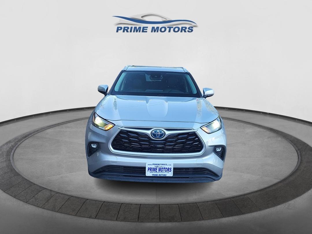 Toyota Highlander Hybrid XLE AWD 2022