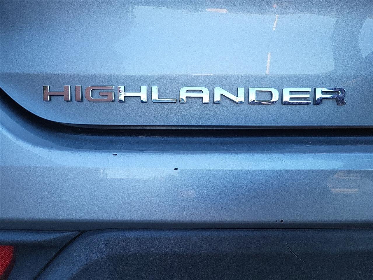 Toyota Highlander Hybrid XLE AWD 2022
