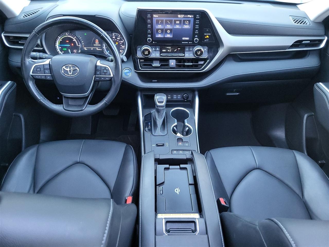 Toyota Highlander Hybrid XLE AWD 2022