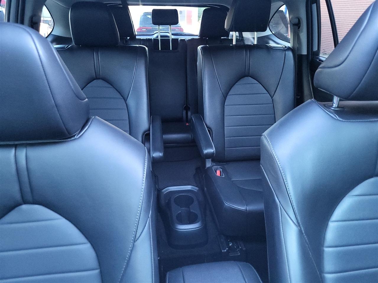 Toyota Highlander Hybrid XLE AWD 2022
