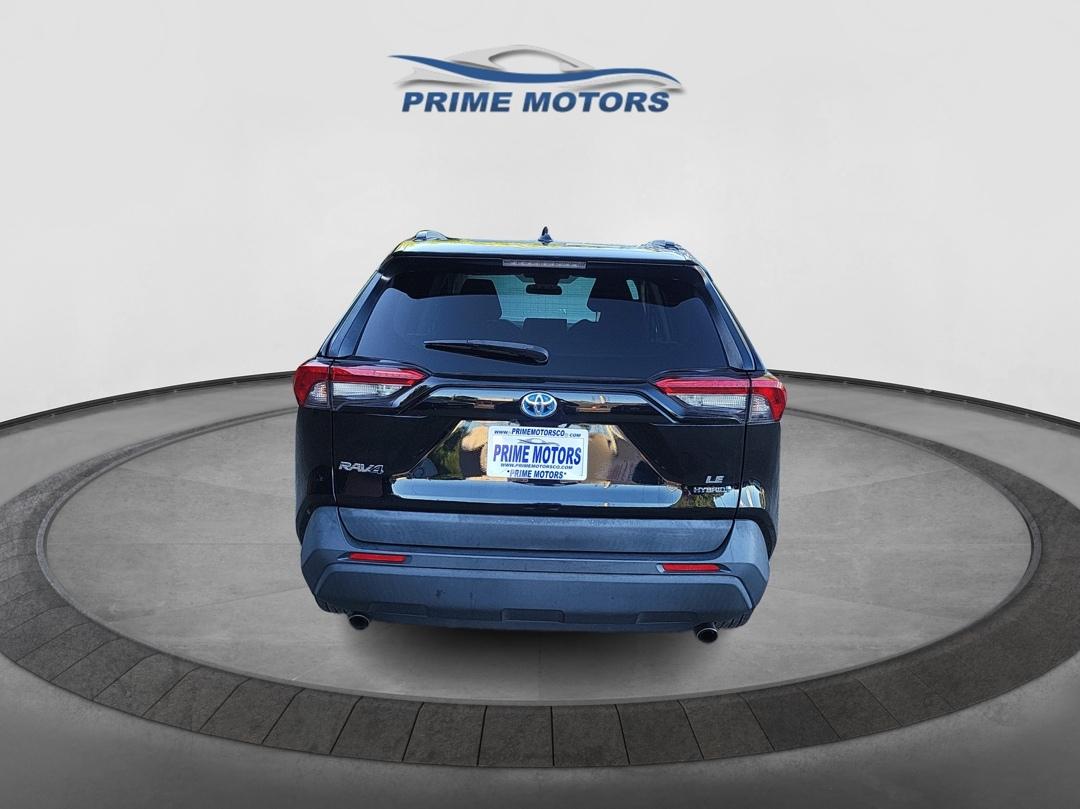 Toyota RAV4 Hybrid LE 2021