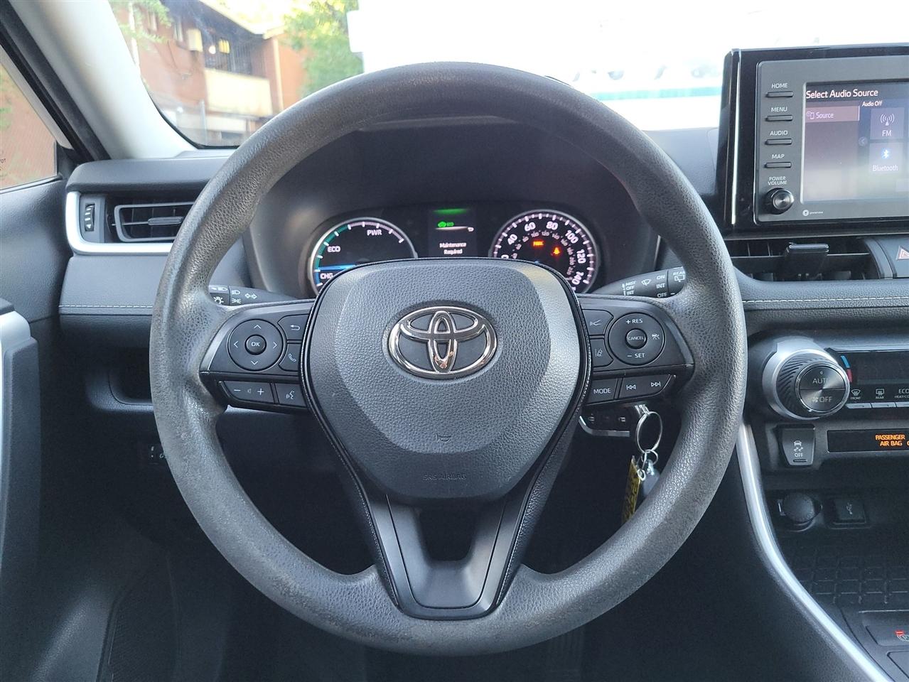 Toyota RAV4 Hybrid LE 2021