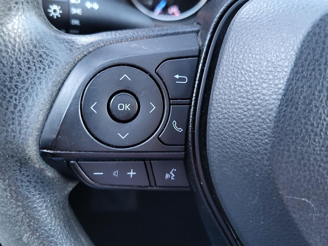 Toyota RAV4 Hybrid LE 2021