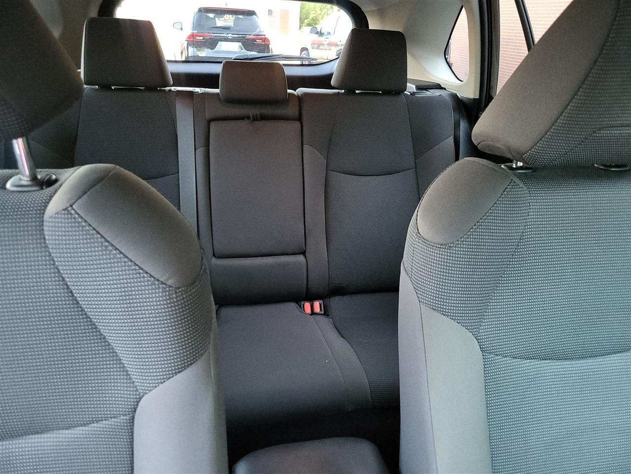 Toyota RAV4 Hybrid LE 2021