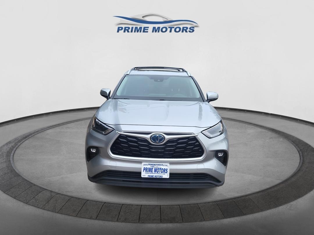 Toyota Highlander Hybrid XLE AWD 2021