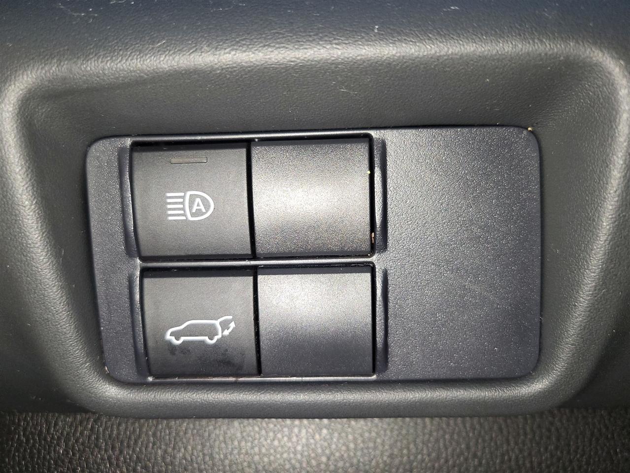 Toyota Highlander Hybrid XLE AWD 2021