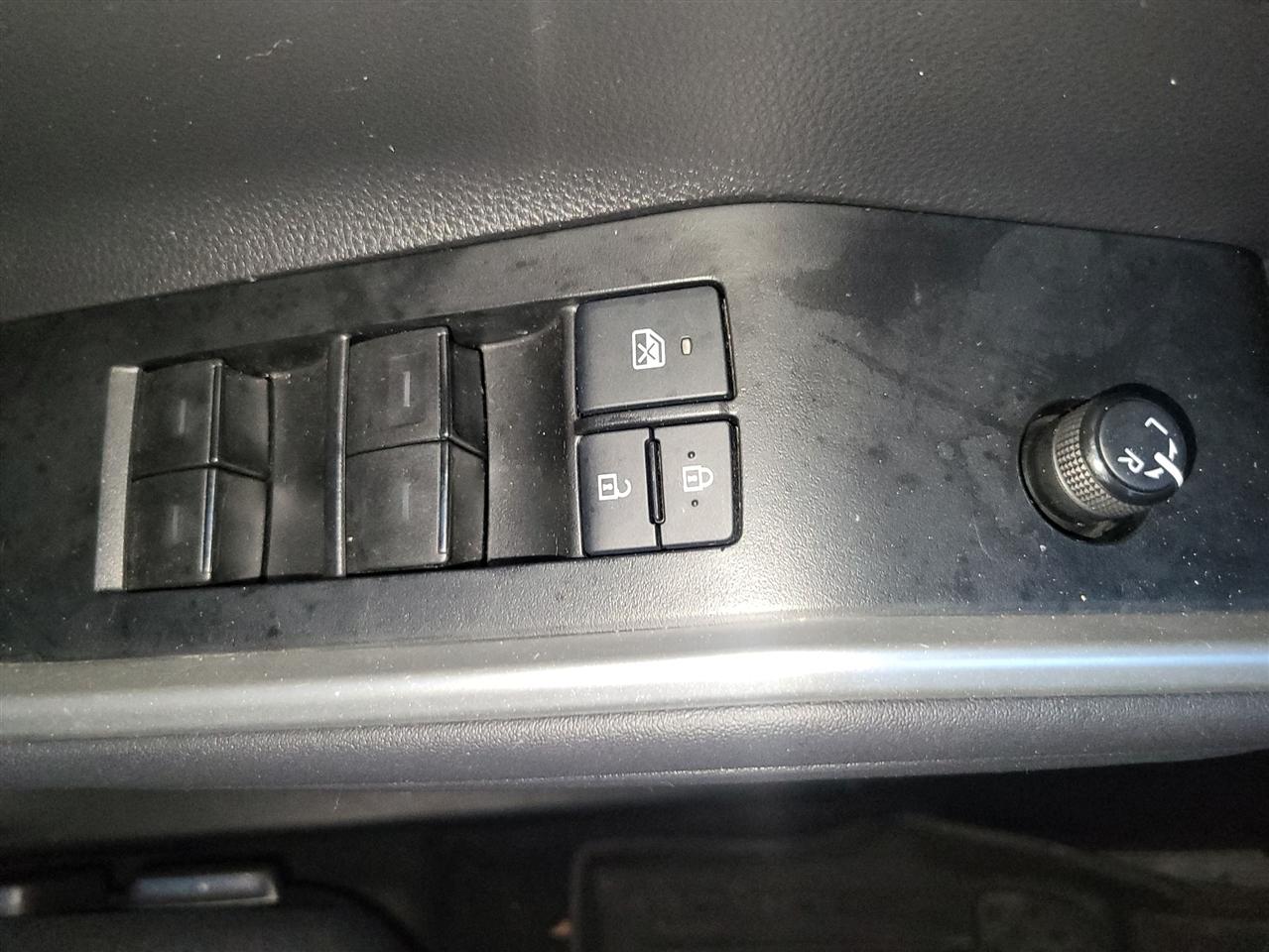 Toyota Highlander Hybrid XLE AWD 2021