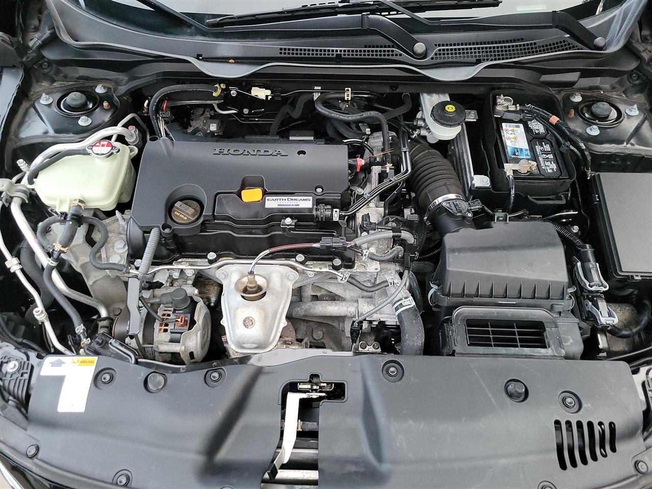 Honda Civic LX Coupe 6-Spd MT 2017