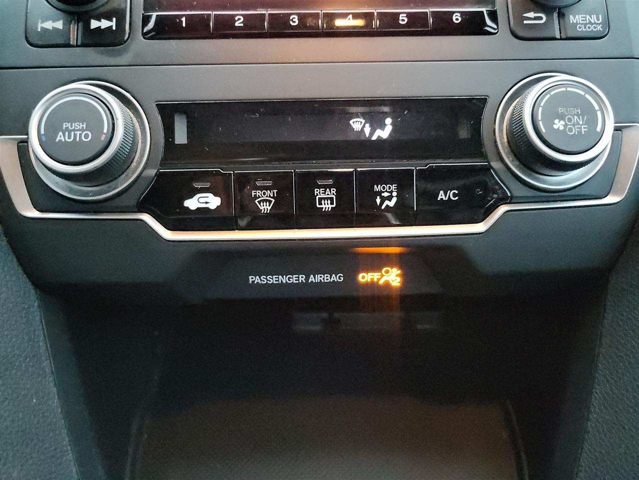 Honda Civic LX Coupe 6-Spd MT 2017
