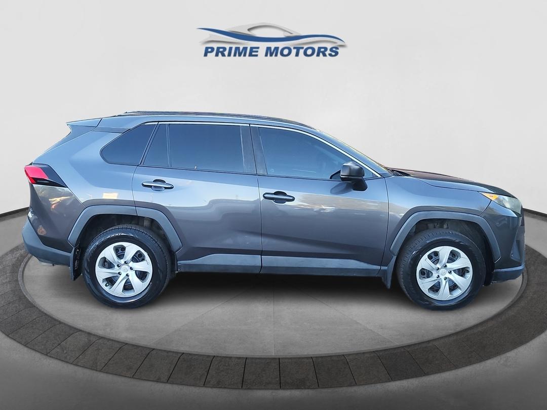 Toyota RAV4 LE AWD 2019