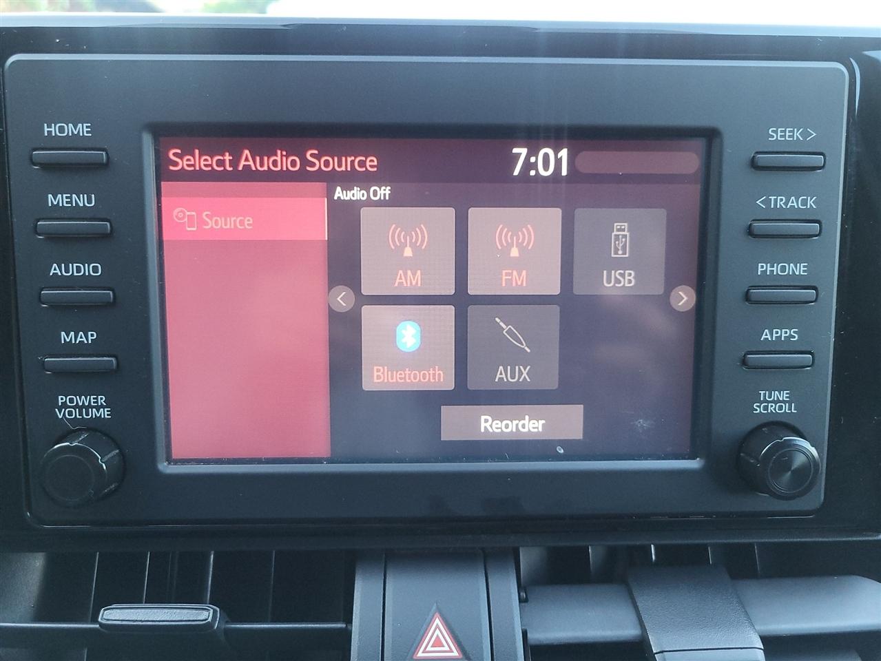 Toyota RAV4 LE AWD 2019