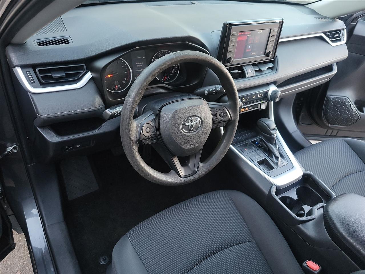 Toyota RAV4 LE AWD 2019